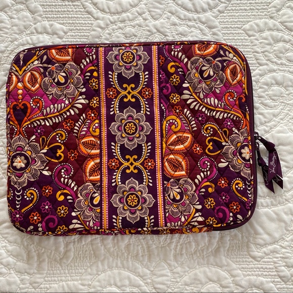 Vera Bradley Handbags - Vera Bradley Laptop Case
